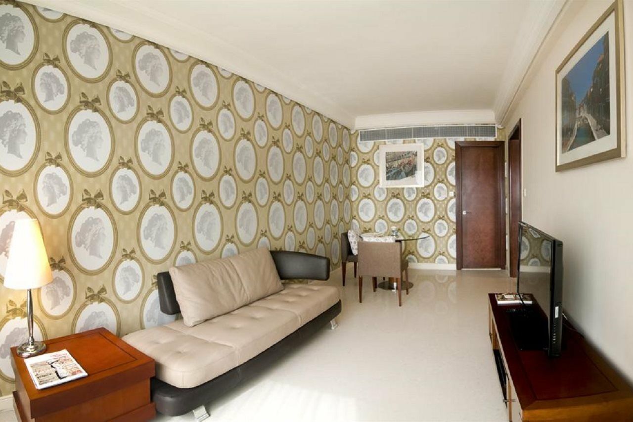 Harbour Plaza Metropolis Hotell Hongkong Exteriör bild